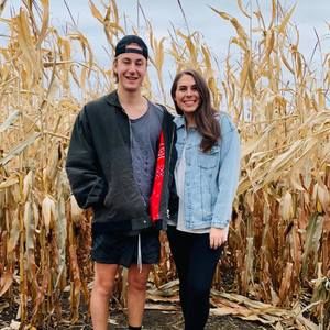 Meet your Posher, Riley